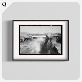 アートポスター-Logs Rolling into the Pond, Tillamook, Oregon
 - ラッセル リー Poster.