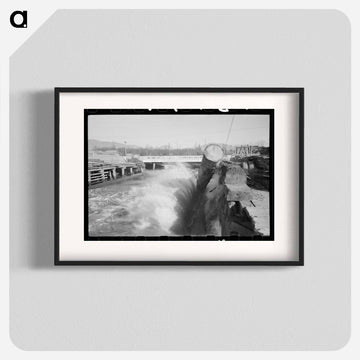 Logs Rolling into the Pond, Tillamook, Oregon
 - ラッセル リー Poster.