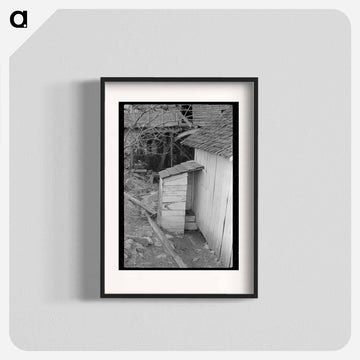 Privies near Old Sawmill on Road to Skyline Drive, Virginia
 - ラッセル リー Poster.