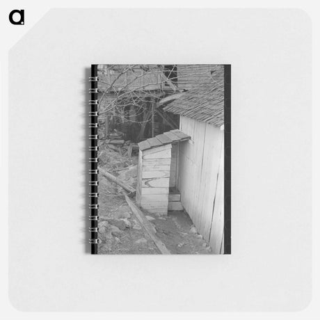 アートメモ帳-Privies near Old Sawmill on Road to Skyline Drive, Virginia
 - ラッセル リー Memo.