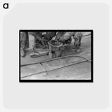 アートポストカード-Bailing Out Operations, Seminole Oil Well
 - ラッセル リー Postcard.