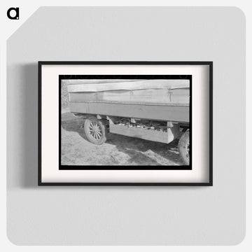 Daughter of Migrant in Doorway, Sebastin, Texas
 - ラッセル リー Poster.