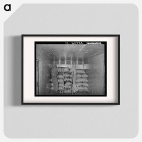 アートポスター-Loading Carload of Peanuts at Peanut-Shelling Plant, Comanche, Texas
 - ラッセル リー Poster.