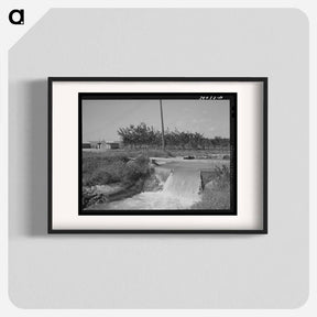 アートポスター-Irrigation Ditch and Farmstead, Nyssa Heights, Oregon
 - ラッセル リー Poster.