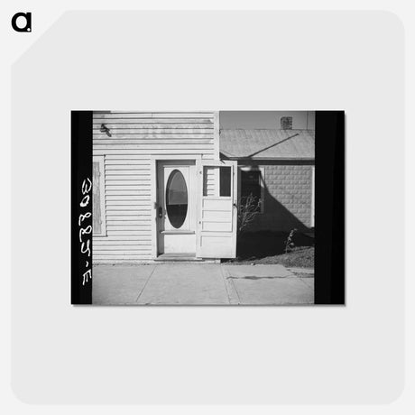 アートポストカード-Doorway, Des Lacs, North Dakota
 - ラッセル リー Postcard.