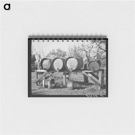アートメモ帳-Fuel Barrels on Perry Warner's Farm
 - ラッセル リー Memo.