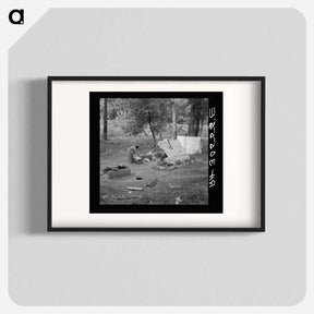 アートポスター-Indian Woman Washing Clothes, Blueberry Camp, Littlefork, Minnesota
 - ラッセル リー Poster.