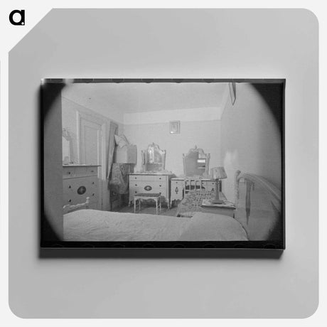 アートパネル-Bedroom of Nathan Katz Apartment, East 168th Street, Bronx, New York
 - ラッセル リー Canvas.