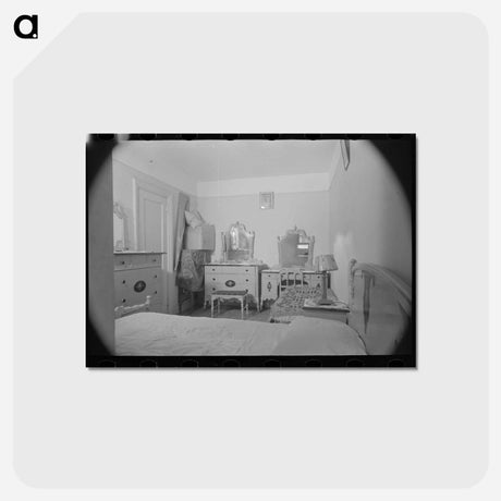アートポストカード-Bedroom of Nathan Katz Apartment, East 168th Street, Bronx, New York
 - ラッセル リー Postcard.