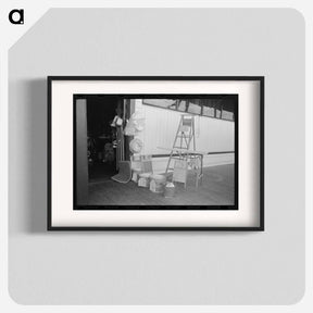 アートポスター-Articles in Front of General Store, Garyville, Louisiana
 - ラッセル リー Poster.