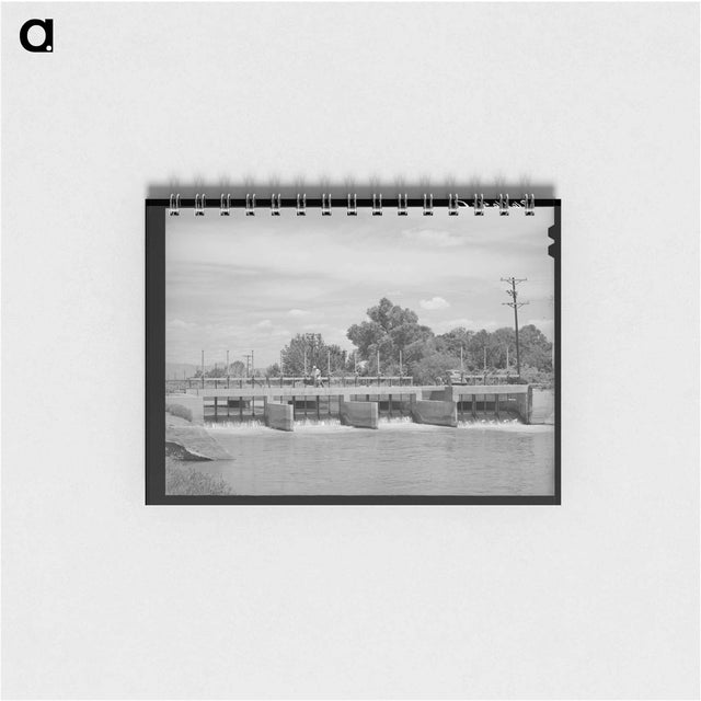アートメモ帳-Main Irrigation Canal and Gates, Maricopa County, Arizona
 - ラッセル リー Memo.