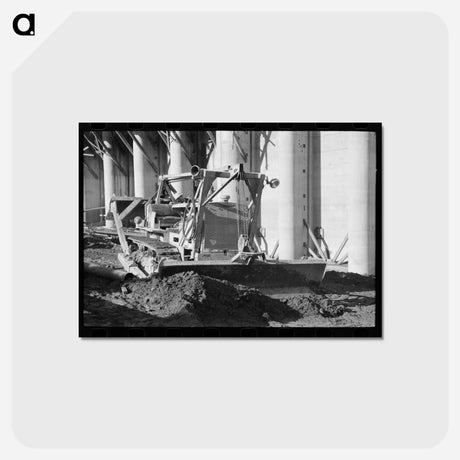 アートポストカード-Bulldozer at Work at Shasta Dam
 - ラッセル リー Postcard.