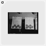 アートポストカード-Charts at the Apple Packers School, FSA Migratory Labor Camp, Yakima, Washington
 - ラッセル リー Postcard.