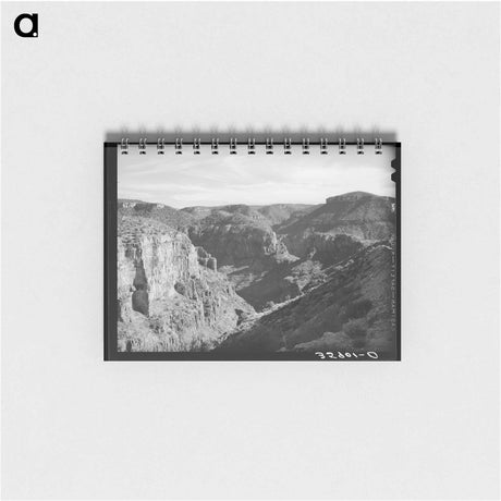 アートメモ帳-Black River Canyon at Beckers Butte, Gila County, Arizona
 - ラッセル リー Memo.