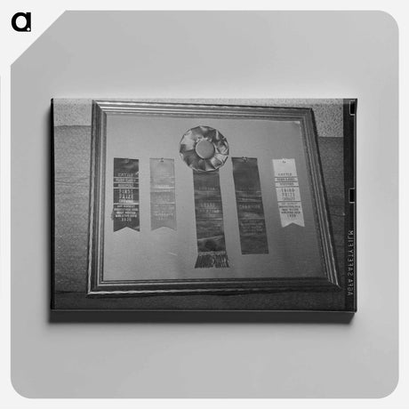 アートパネル-Prizes Won at Great Western Livestock Show by the "Walking X" Ranch, Marfa, Texas
 - ラッセル リー Canvas.