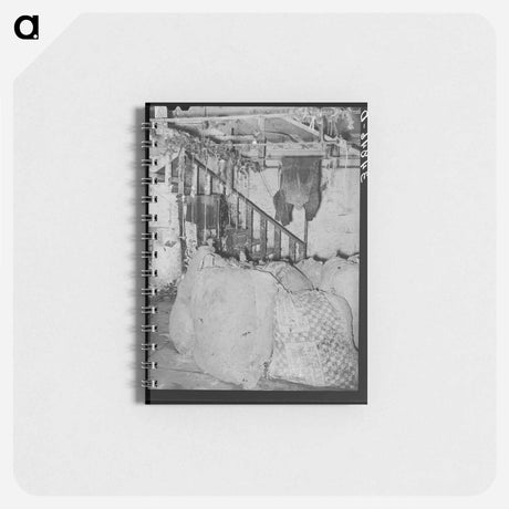 アートメモ帳-Cooperative Poultry House Interior
 - ラッセル リー Memo.