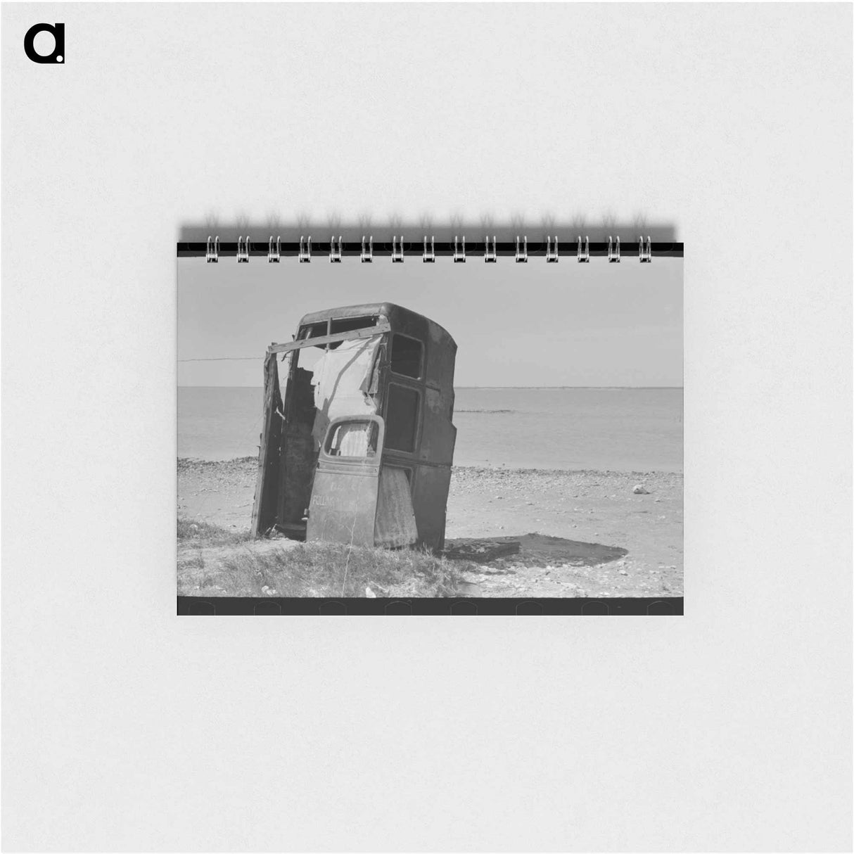 アートメモ帳-Privy Made of Old Automobile Bodies, Nueces Bay, Corpus Christi, Texas
 - ラッセル リー Memo.