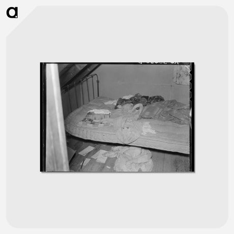 アートポストカード-Corner of Attic Bedroom, Williams County, North Dakota
 - ラッセル リー Postcard.