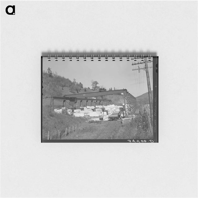 アートメモ帳-Stone Quarry along U.S. No. 7 near Arlington, Vermont
 - ラッセル リー Memo.