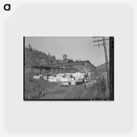 アートポストカード-Stone Quarry along U.S. No. 7 near Arlington, Vermont
 - ラッセル リー Postcard.