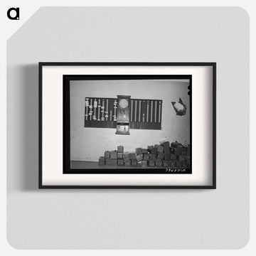 Time Clock and Tool Boxes at Vocational School
 - ラッセル リー Poster.