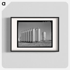 アートポスター-Gas Tanks in Oil Field, Oklahoma City
 - ラッセル リー Poster.