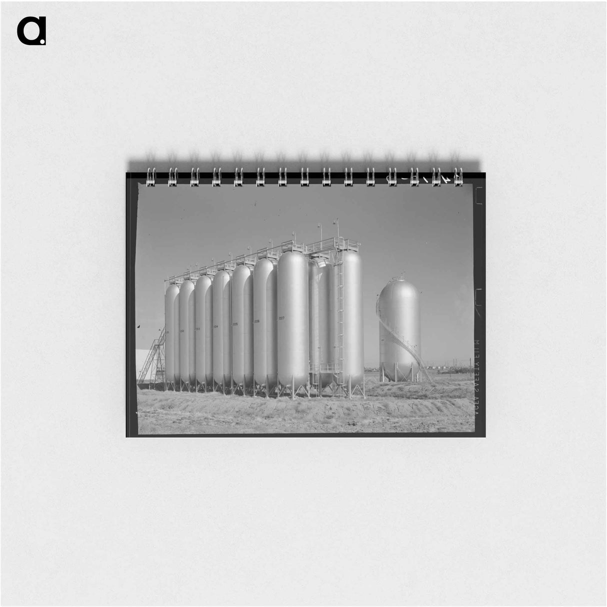 アートメモ帳-Gas Tanks in Oil Field, Oklahoma City
 - ラッセル リー Memo.
