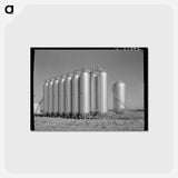 アートポストカード-Gas Tanks in Oil Field, Oklahoma City
 - ラッセル リー Postcard.