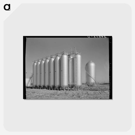 アートポストカード-Gas Tanks in Oil Field, Oklahoma City
 - ラッセル リー Postcard.