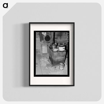 Kitchen Stove and Cow Dung Fuel
 - ラッセル リー Poster.