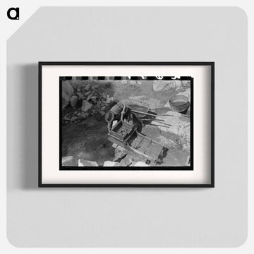 Eugene Davis Operating a Rocker
 - ラッセル リー Poster.