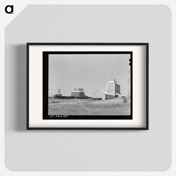 Wheat Elevators, Sack Warehouse, and Railroad Cars, Craigmont, Idaho
 - ラッセル リー Poster.