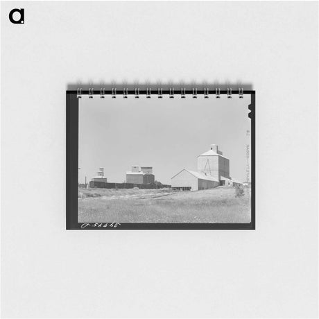 アートメモ帳-Wheat Elevators, Sack Warehouse, and Railroad Cars, Craigmont, Idaho
 - ラッセル リー Memo.