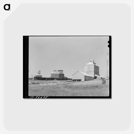 アートポストカード-Wheat Elevators, Sack Warehouse, and Railroad Cars, Craigmont, Idaho
 - ラッセル リー Postcard.