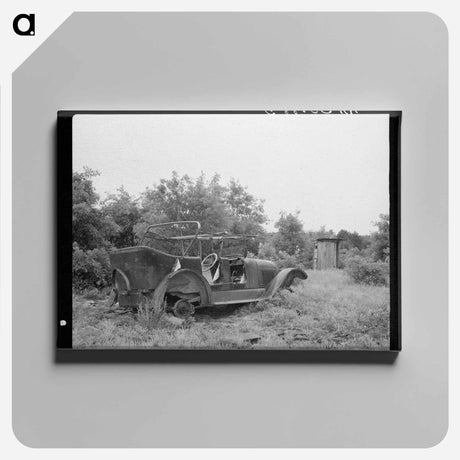 アートパネル-Outhouse and Automobile on Art Simplot's Farm
 - ラッセル リー Canvas.