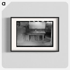 アートポスター-Woman in Adobe House, Pie Town, New Mexico
 - ラッセル リー Poster.
