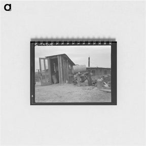 アートメモ帳-Untitled photo, possibly related to: Mr. and Mrs. Wardlow at entrance to their dugout basement home. Dead Ox Flat, Malheur County, Oregon - ドロテア ラング Memo.
