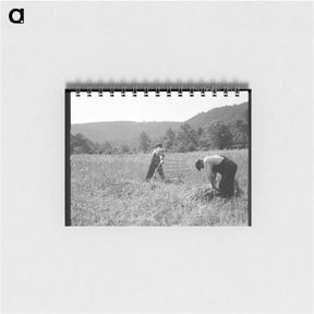 アートメモ帳-Untitled photo, possibly related to: Men cradling wheat in eastern Virginia near Sperryville - ドロテア ラング Memo.