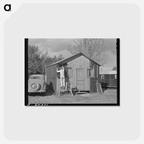 アートポストカード-Cabin Court Winter Prep
 - ラッセル リー Postcard.