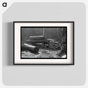 アートポスター-Loading Logs onto Truck
 - ラッセル リー Poster.