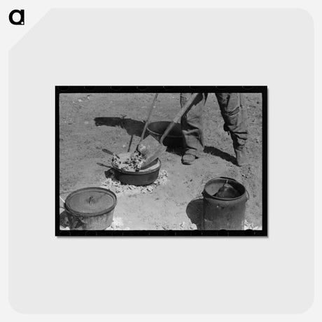 アートポストカード-Placing Coals on Lid of Dutch Oven Near Marfa, Texas
 - ラッセル リー Postcard.