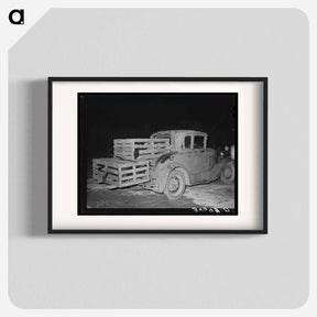 アートポスター-Automobile with Turkeys at Cooperative Poultry Warehouse
 - ラッセル リー Poster.