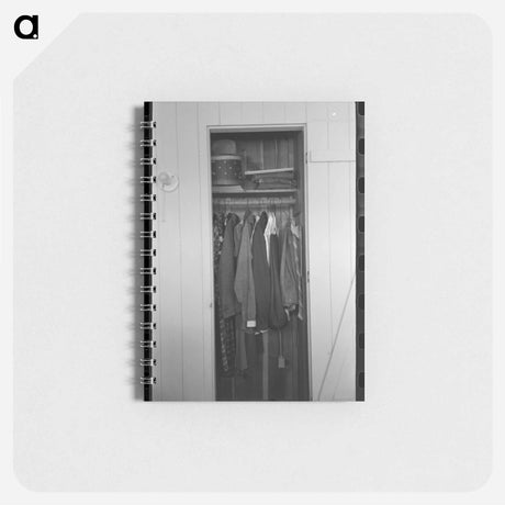 アートメモ帳-Closet Interior, Arizona Part-Time Farms
 - ラッセル リー Memo.