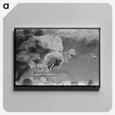 アートパネル-Prospector Working the Sluice Box, Pinos Altos, New Mexico
 - ラッセル リー Canvas.