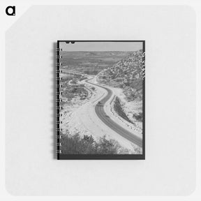 アートメモ帳-Highway Leading into Junction, Texas
 - ラッセル リー Memo.