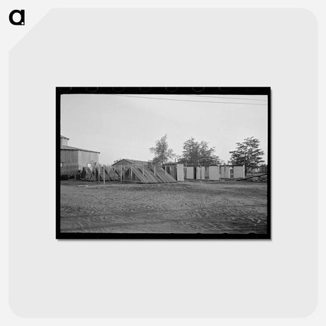 アートポストカード-Completed Trusses and Panels Stacked for Delivery, Southeast Missouri Farms
 - ラッセル リー Postcard.