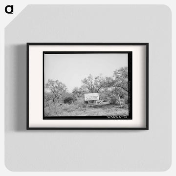 Character of a Twenty by Five Mile Land Strip
 - ラッセル リー Poster.