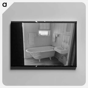 アートパネル-Bathroom in Farmer's Home, Lake Dick Project, Arkansas
 - ラッセル リー Canvas.