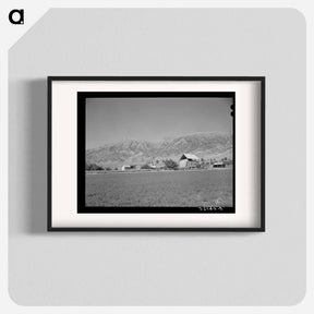アートポスター-Hay Barn at Foot of Wasatch Mountains
 - ラッセル リー Poster.