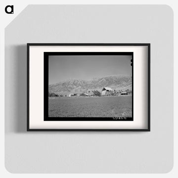 Hay Barn at Foot of Wasatch Mountains
 - ラッセル リー Poster.